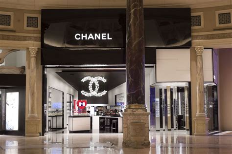 boutique chanel bologna|chanel italy locations.